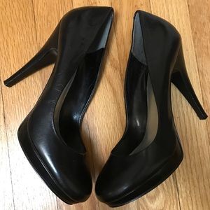 Nine West black leather platform heels